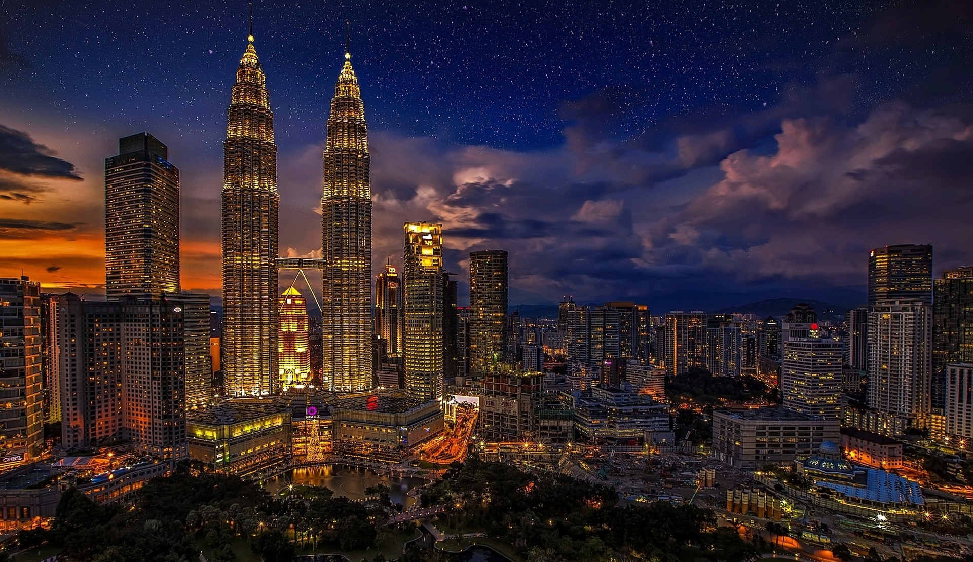 https://pixabay.com/hu/kuala-lumpur-ikrek-malaysia-1820944/