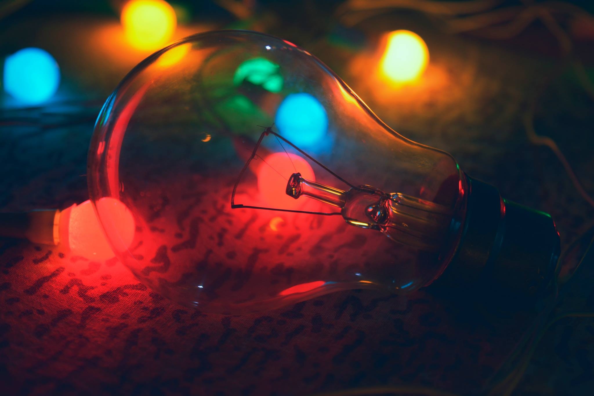 https://www.pexels.com/photo/abstract-art-blur-bulb-287748/