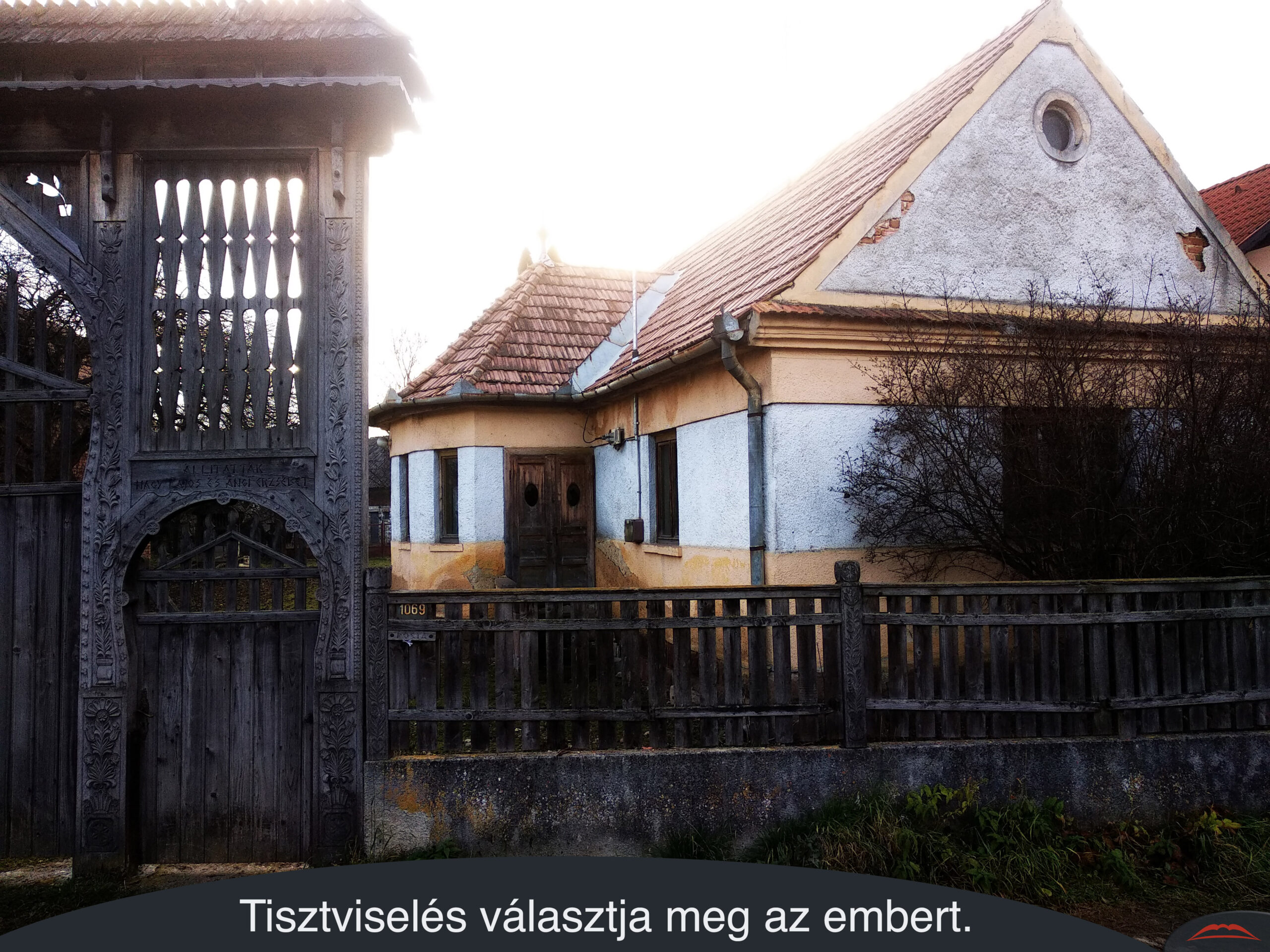 Tisztviselés választja meg az embert.