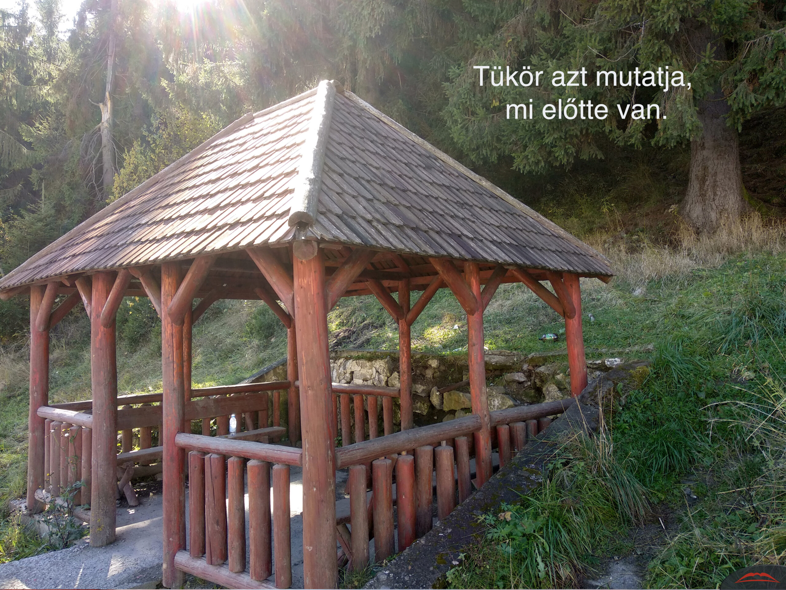 Tükör azt mutatja, mi előtte van.