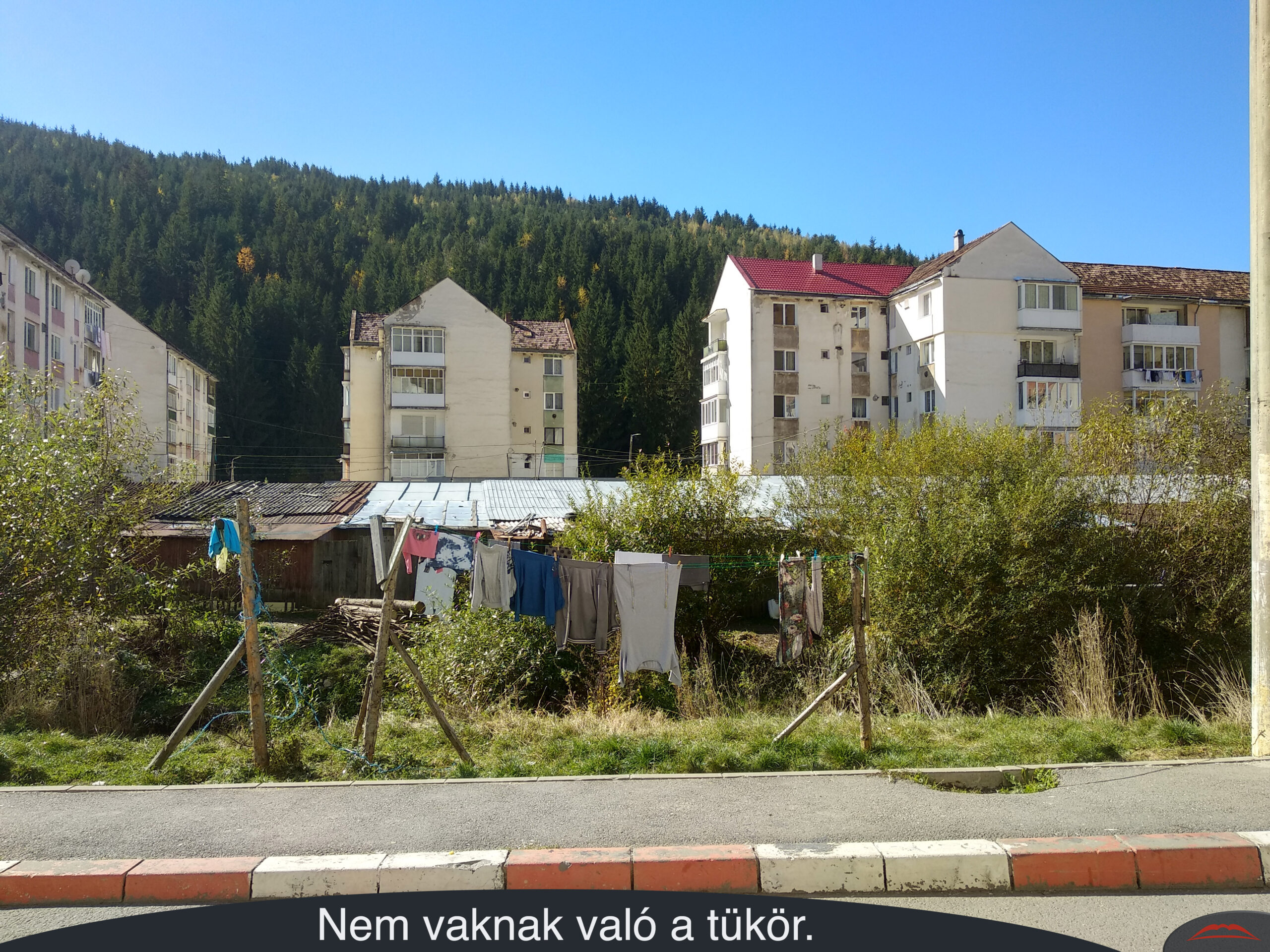 Nem vaknak való a tükör.