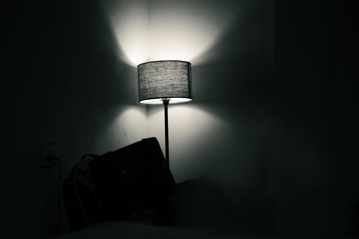 A sarkos szögek nagy titka: miért szépítik a szobát?