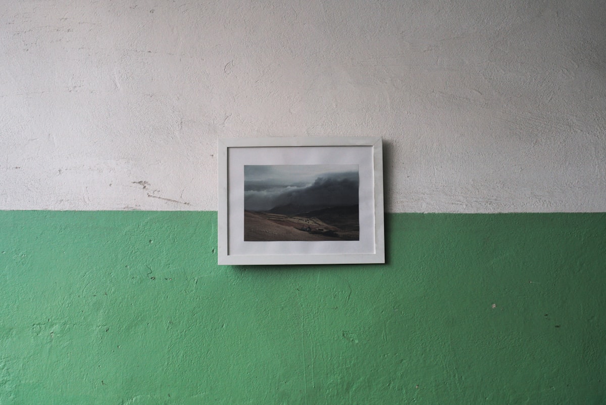 A fal, amely beszél: személyes galéria otthonod közepén